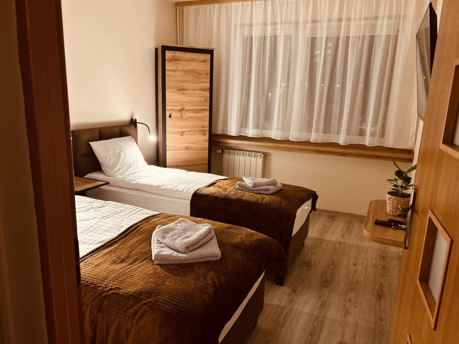 Apartament Tychy Miasto 60M2 ภายนอก รูปภาพ