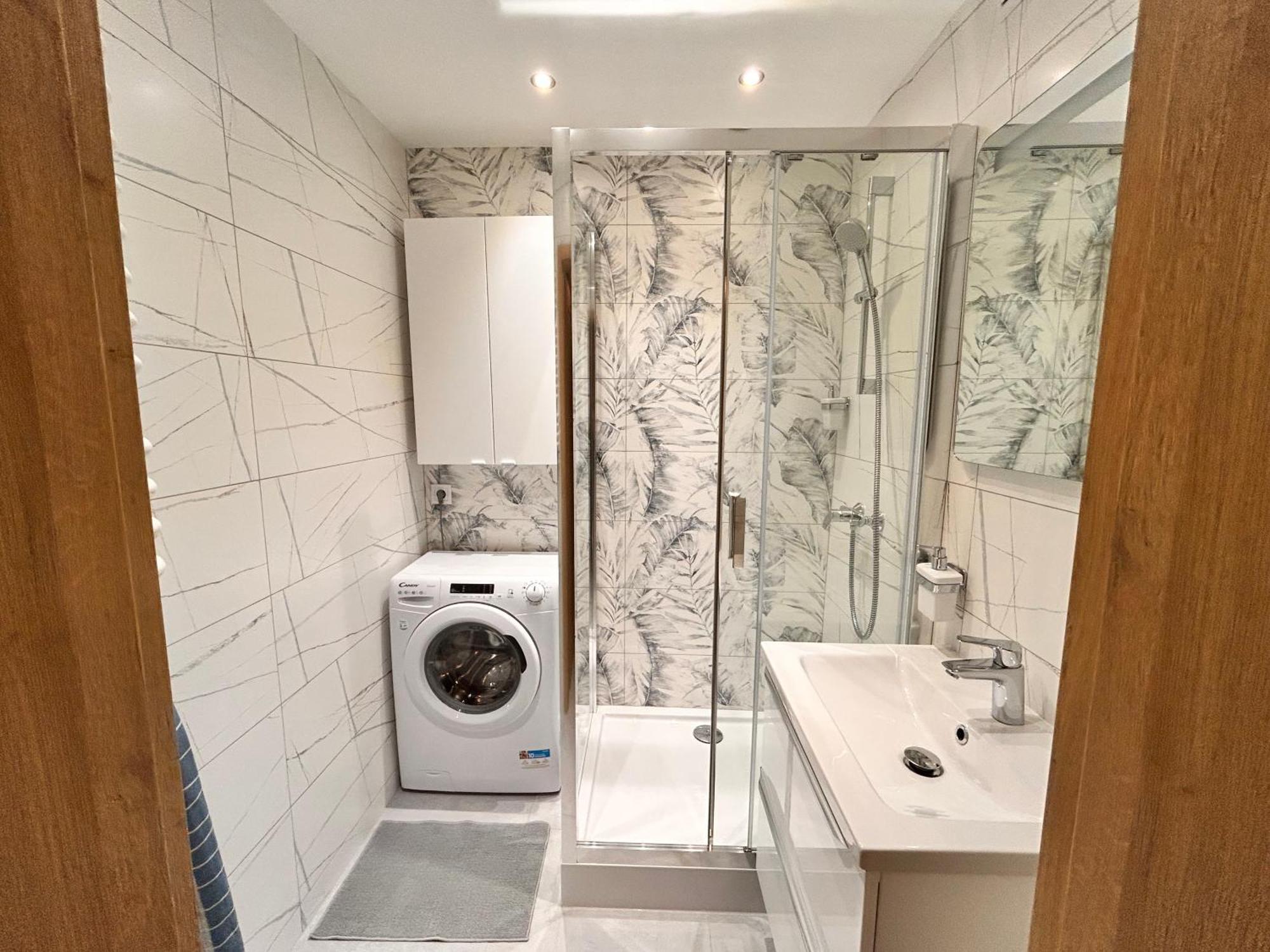 Apartament Tychy Miasto 60M2 ภายนอก รูปภาพ